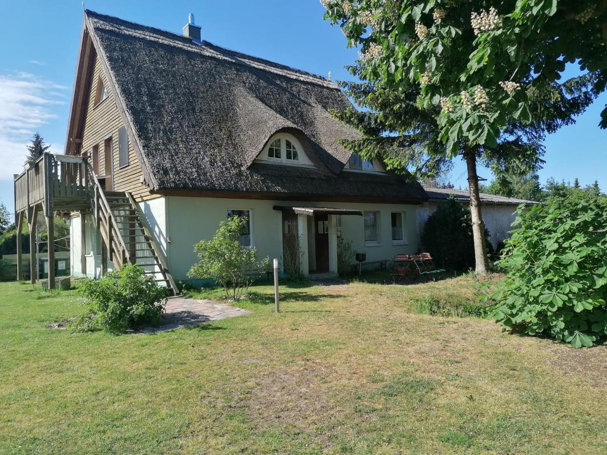 Ferienwohnung Am Haffberg Neverow Екстер'єр фото